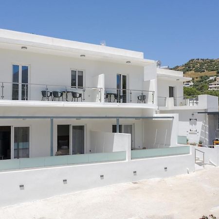 Secret Nest Apartment Плакиас Екстериор снимка