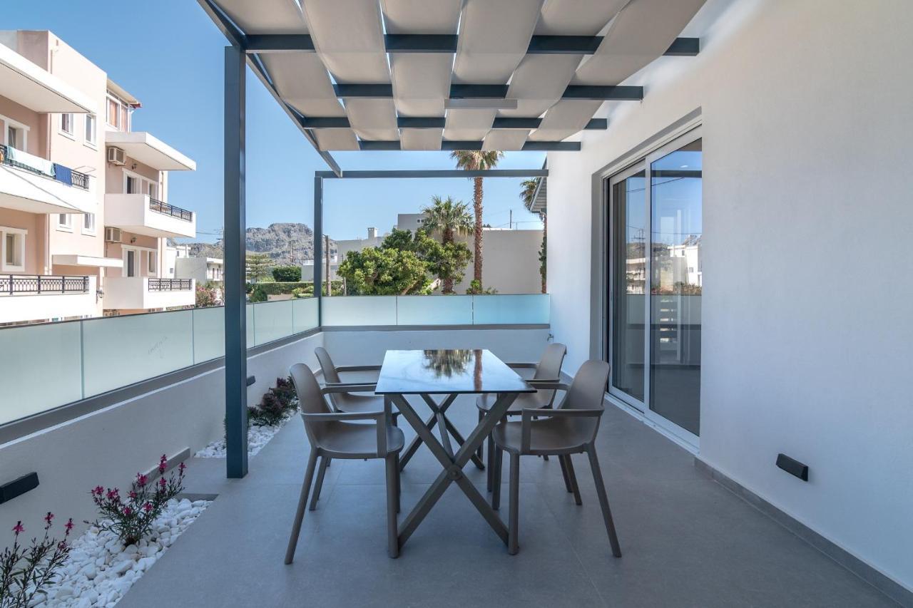 Secret Nest Apartment Плакиас Екстериор снимка