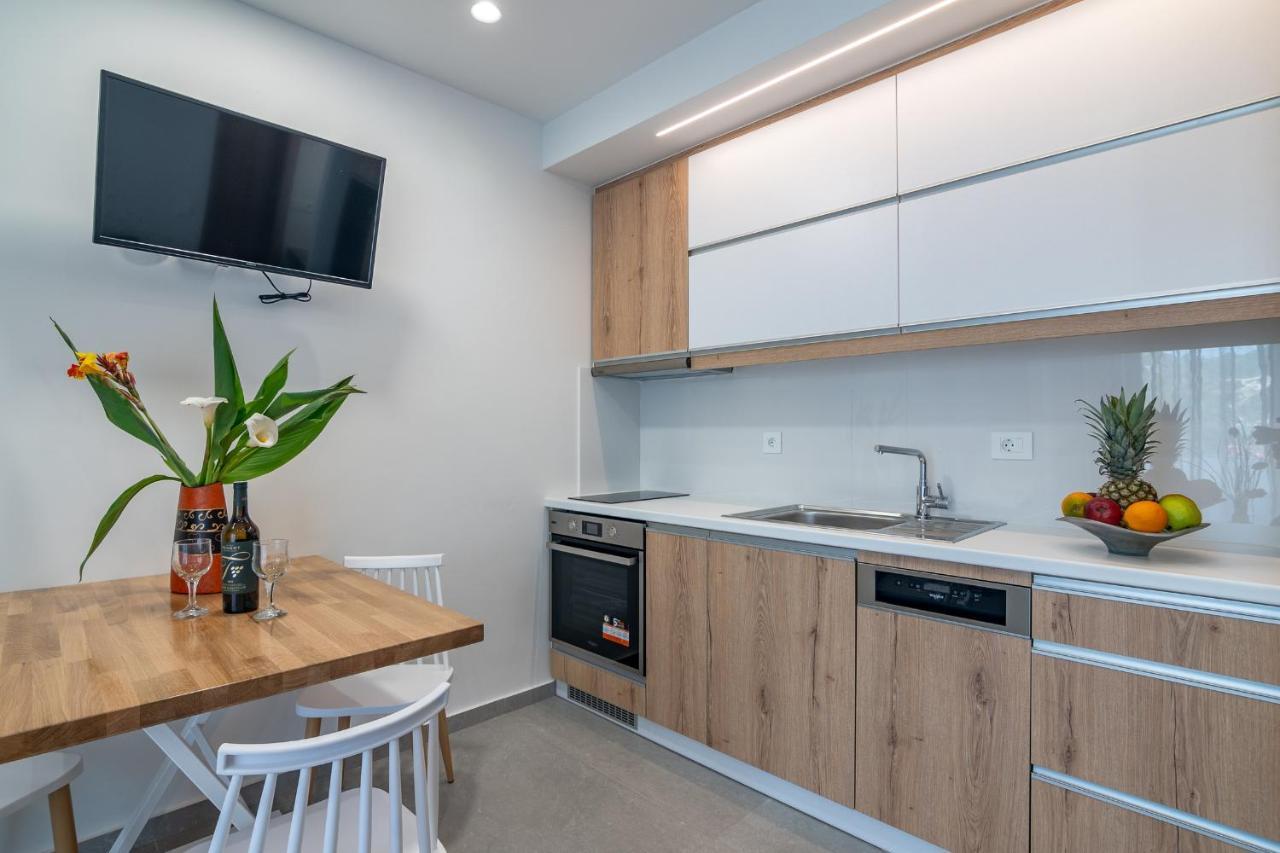 Secret Nest Apartment Плакиас Екстериор снимка