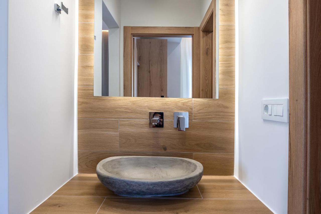 Secret Nest Apartment Плакиас Екстериор снимка