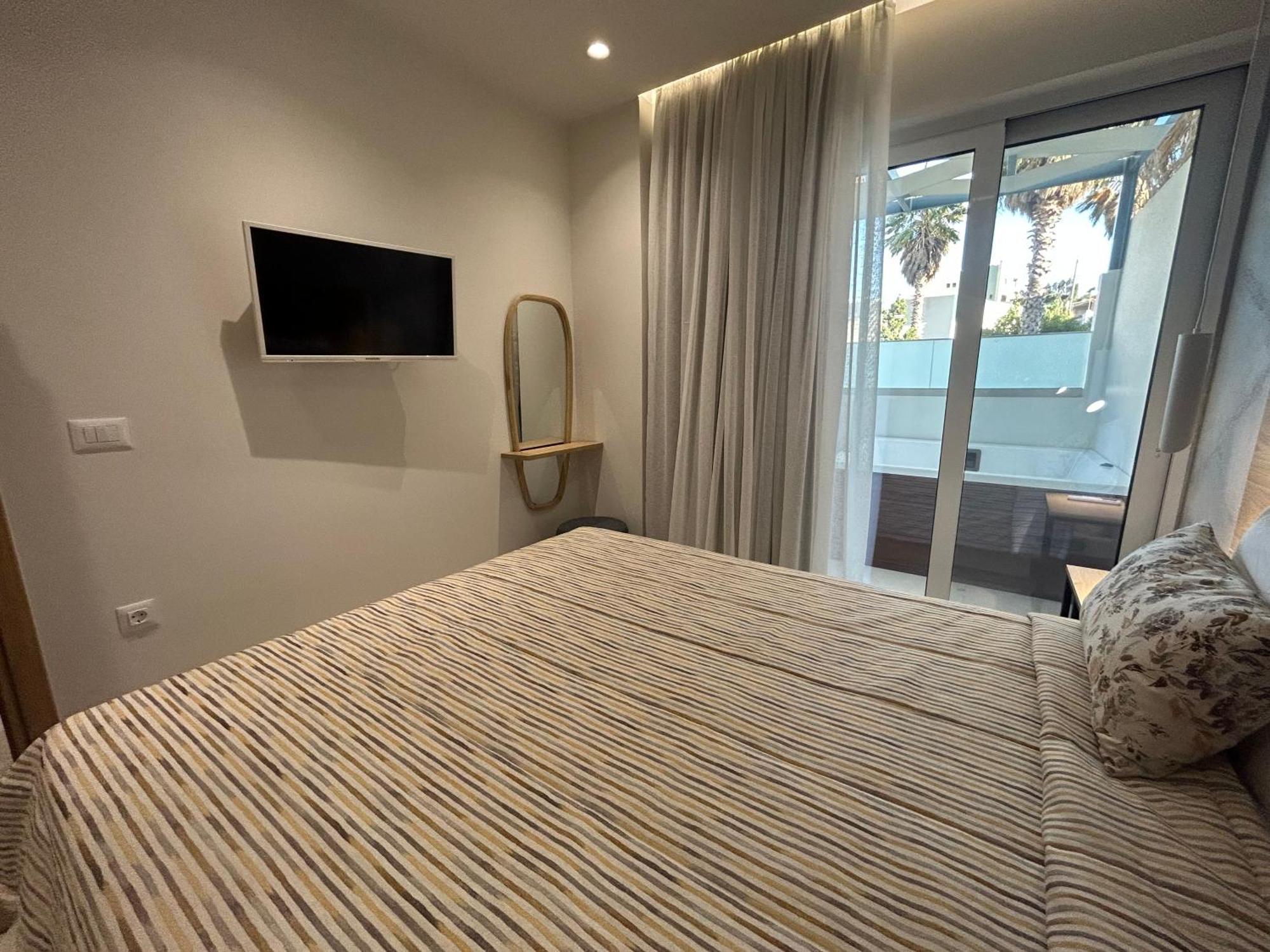 Secret Nest Apartment Плакиас Екстериор снимка